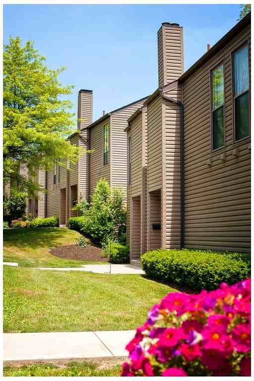 Greenbriar Village Apartments 1701 Greenvalley Dr, Pittsburgh, PA