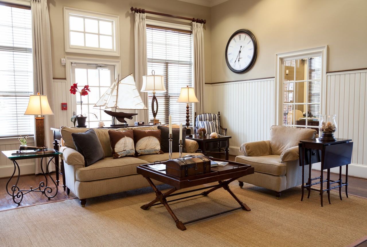 Centerville Manor - Photo 3 of 35