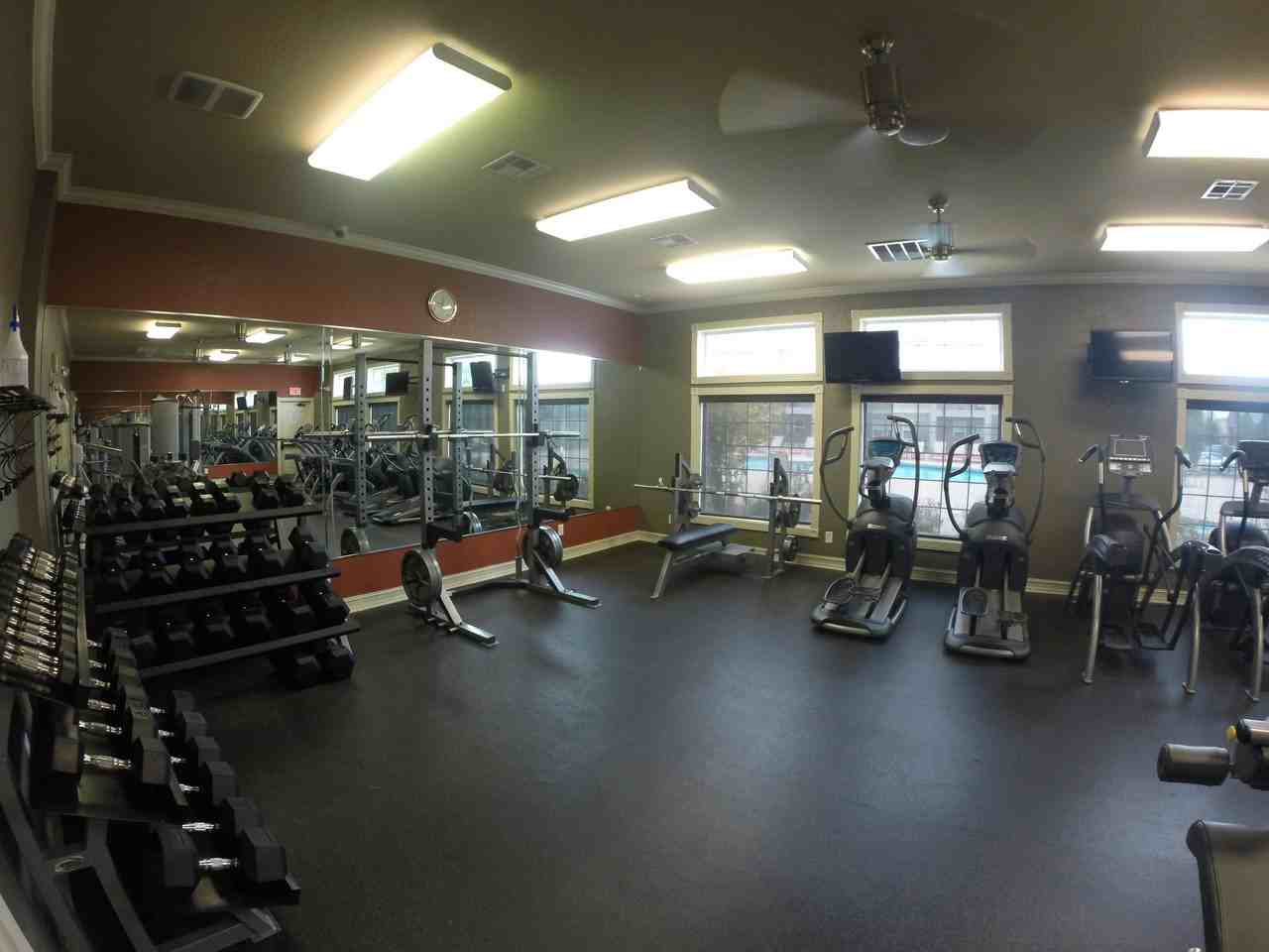 The Edge - Photo 3 of 33