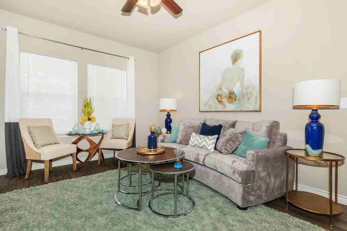 Vantage at Corpus Christi - Photo 2 of 18