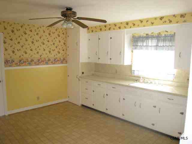 103 Fisk Ave - Photo 3 of 34