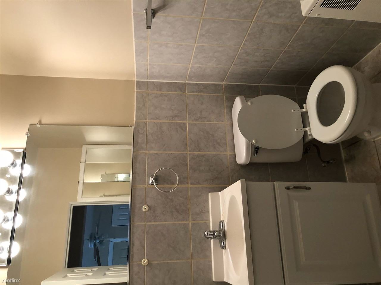 7431 N Winchester Ave - Photo 2 of 5