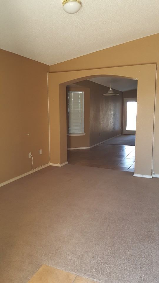 3841 Tierra Zafiro Dr - Photo 2 of 4