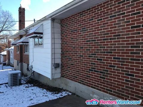 113 Hawkesbury Dr - Photo 2 of 11