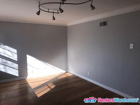 113 Hawkesbury Dr - Photo 3 of 11