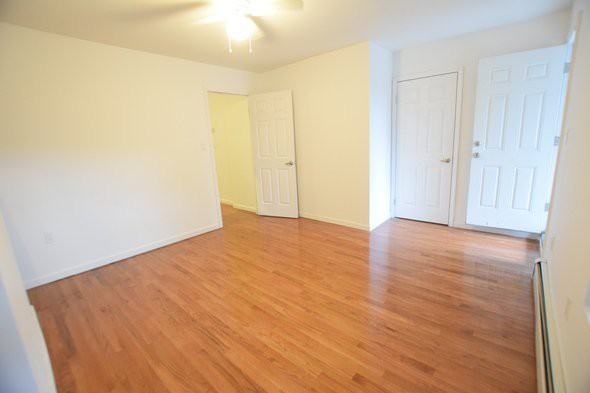 98 Howard Avenue #zz