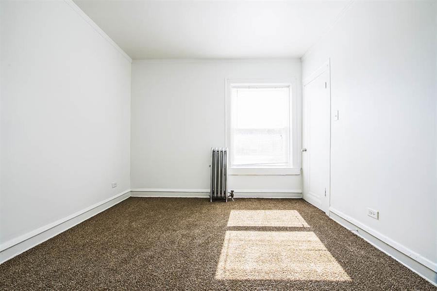 1615-21 W 77th St - Photo 2 of 10