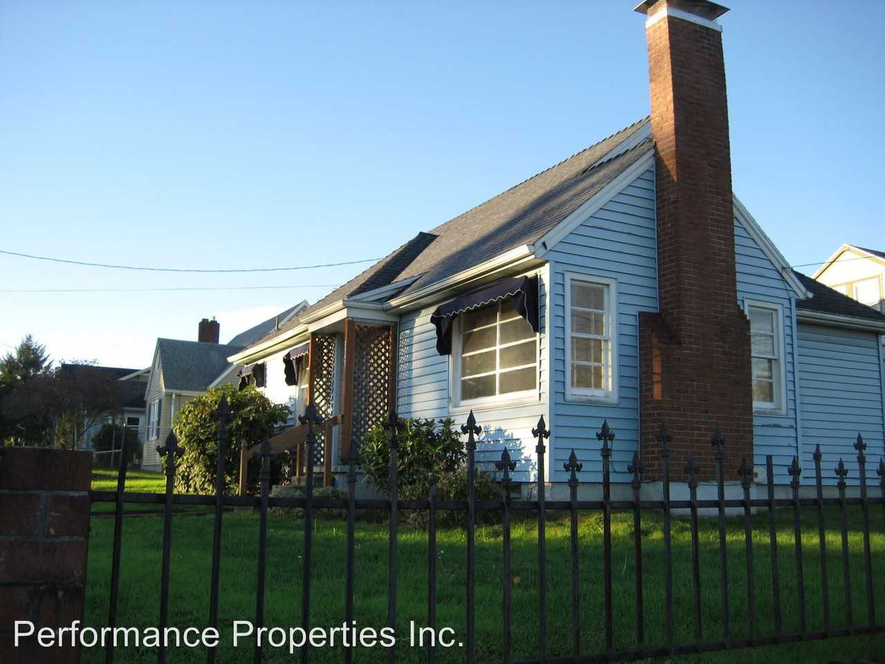 5947 NE 14th Ave - Photo 2 of 16