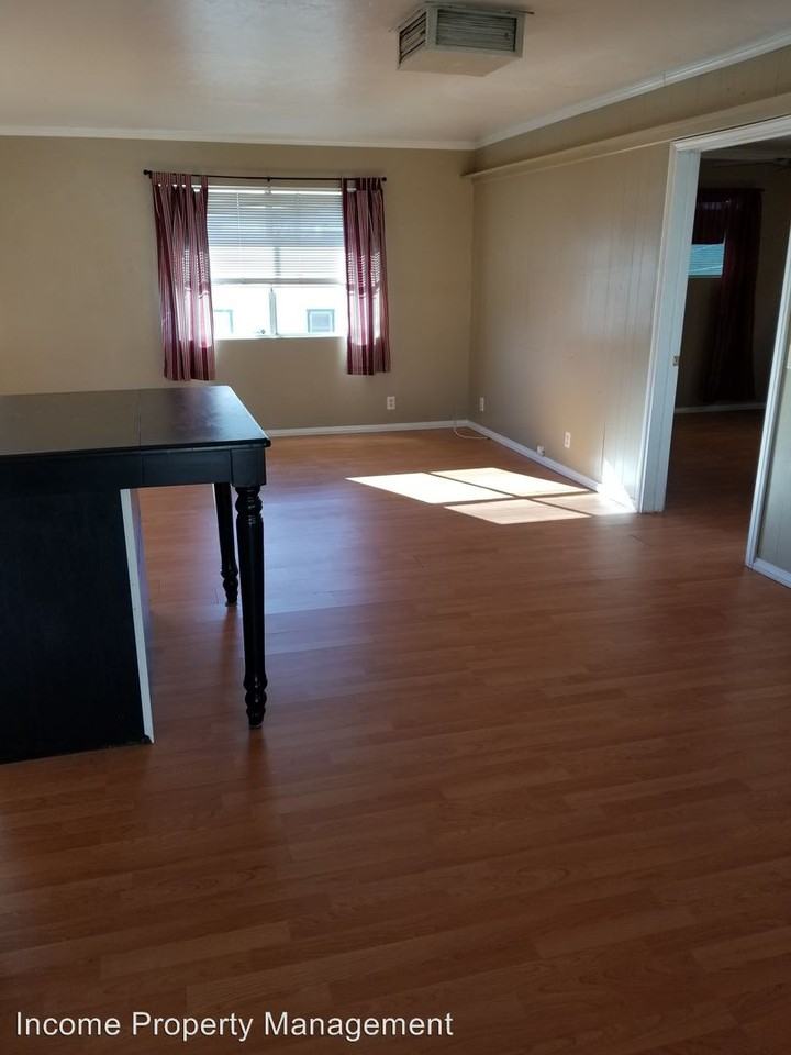 16 Lakeview Dr - Photo 2 of 6