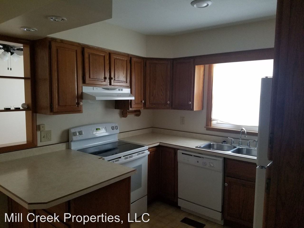 419 21st Pl Ct - Photo 2 of 10