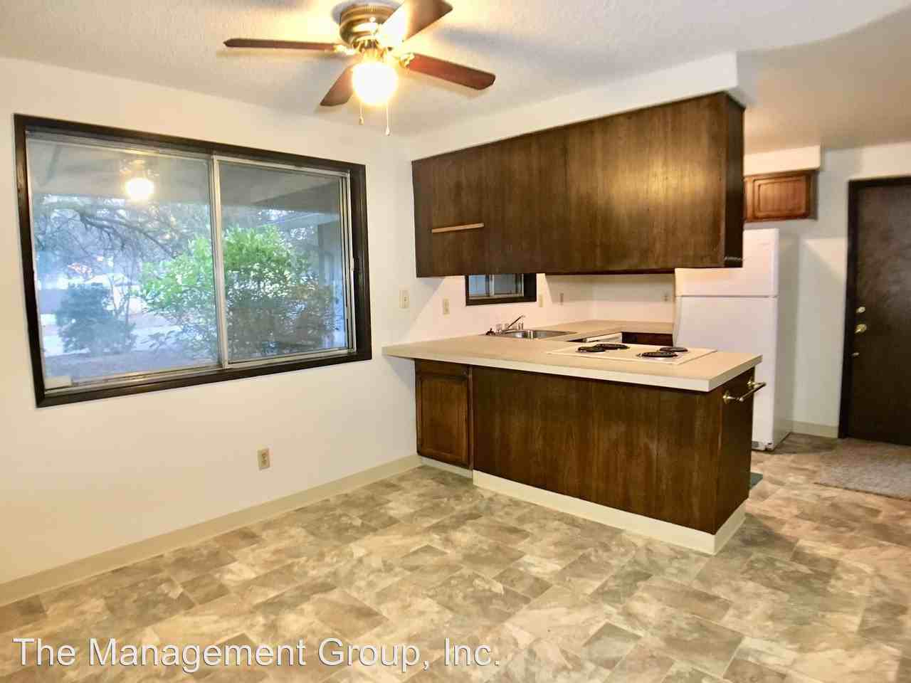 4208 NE 152nd Ave - Photo 3 of 18