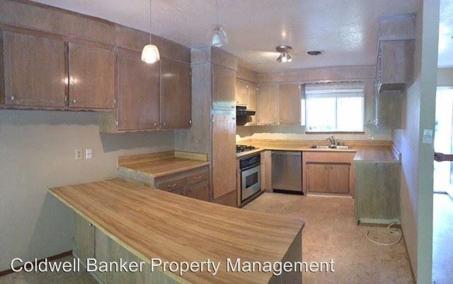 3540 Riverview Dr - Photo 3 of 8