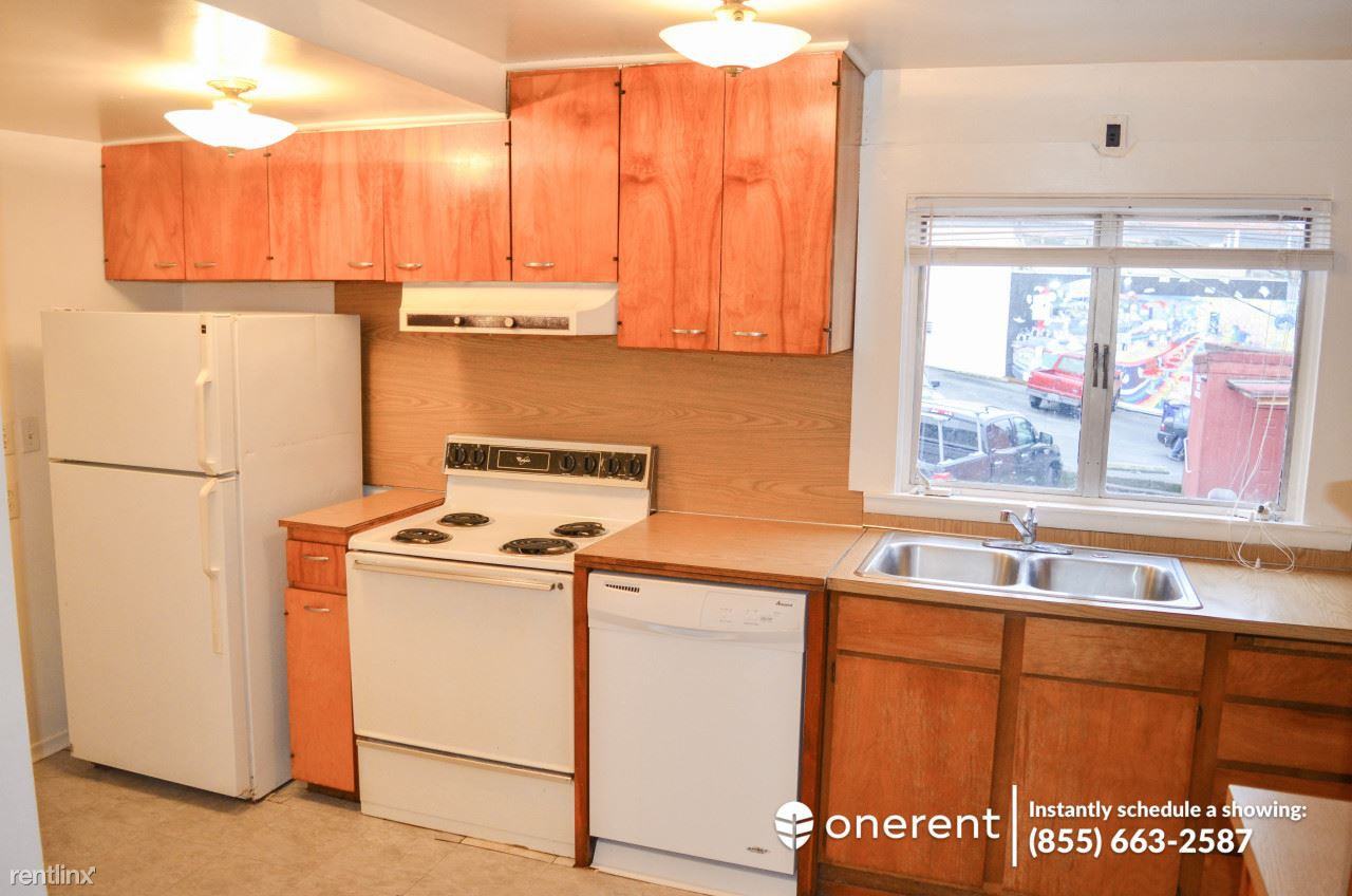 930 N 73rd St - Photo 2 of 9