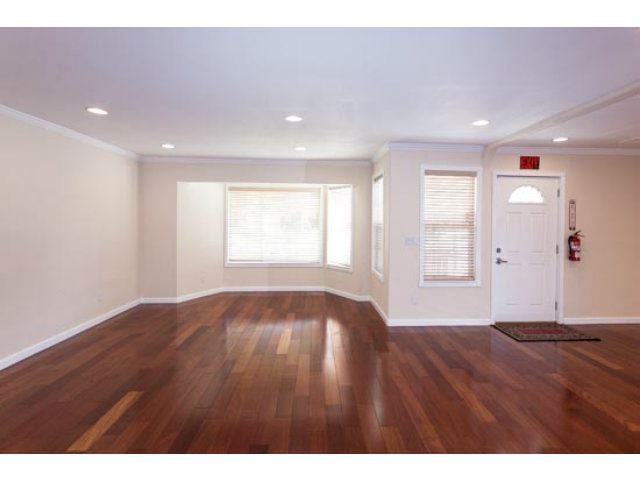 327 S Baywood Ave - Photo 2 of 16