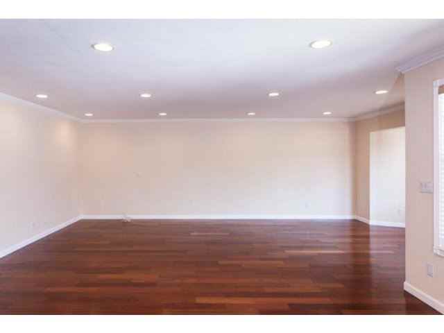 327 S Baywood Ave - Photo 3 of 16