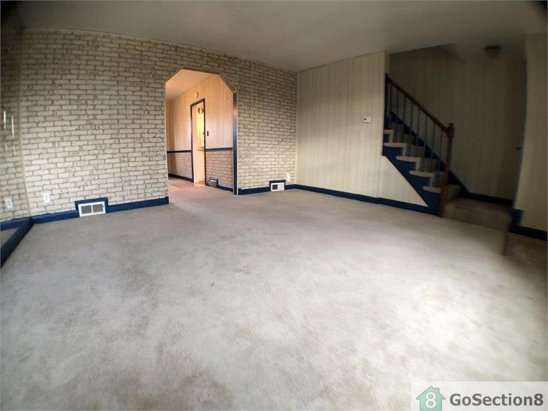 1322 E Cold Spring Ln - Photo 2 of 10