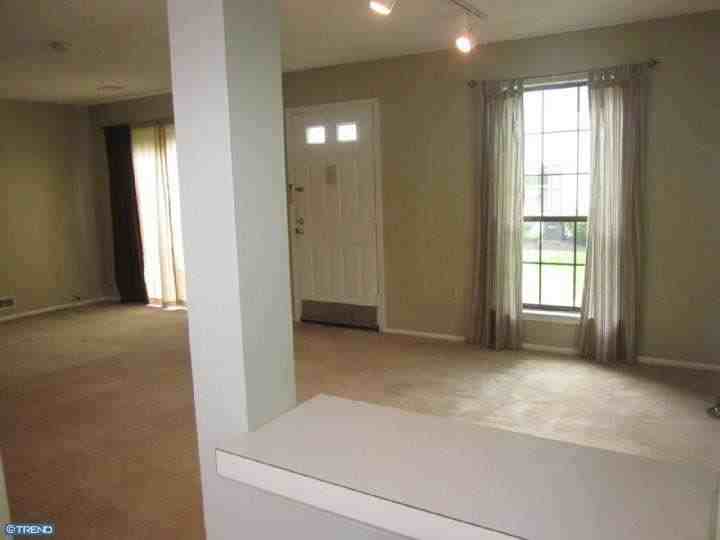 86 Oneill Ct - Photo 3 of 19