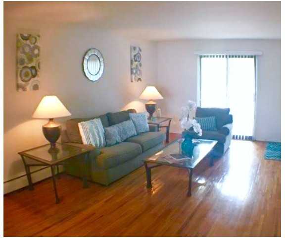 Cedar Arms Garden Apartments - Ask about our specials! - Photo 2 of 16