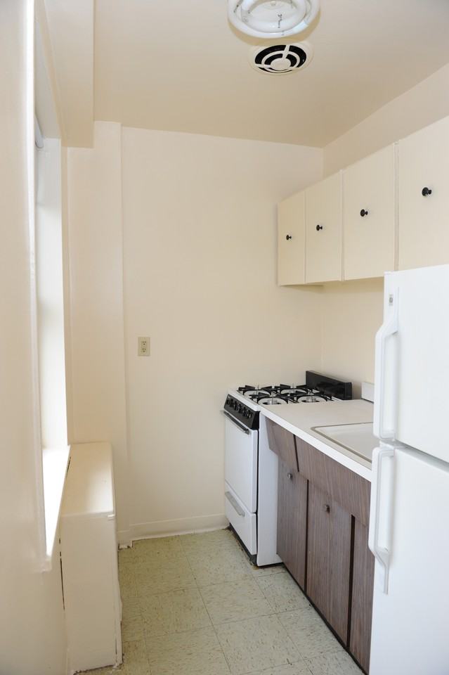 Washington Towers - Photo 3 of 4