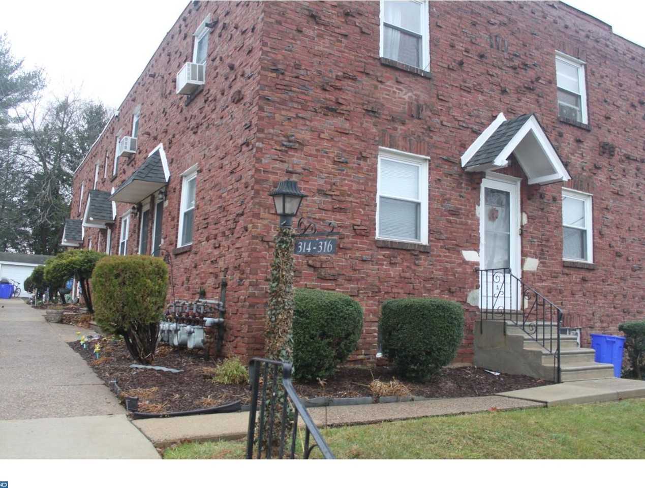 16 Montgomery Ave - Photo 3 of 16