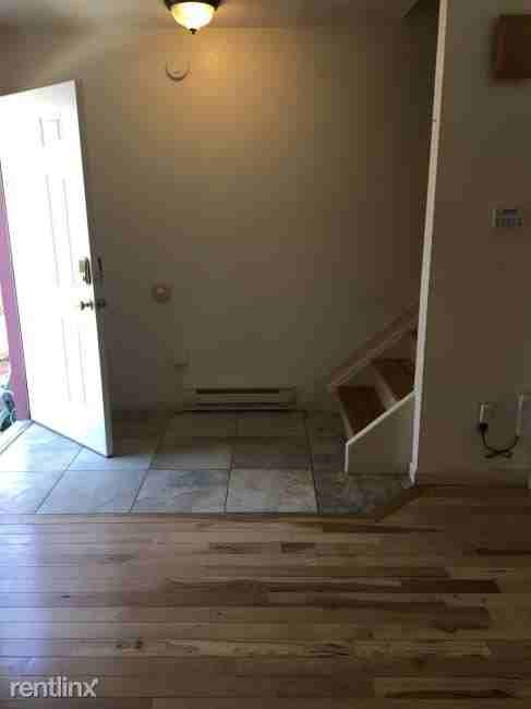 1504 Pine Street - Photo 2 of 10