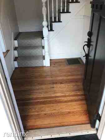 64 Alpine St - Photo 3 of 11