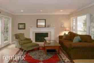 2833 Kensington Rd - Photo 3 of 6