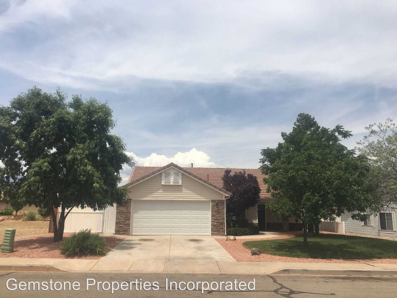 2112 W 200 S - Photo 2 of 25