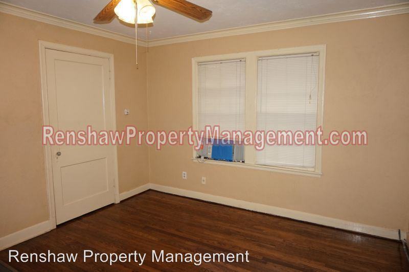 147 N Evergreen St - Photo 3 of 9