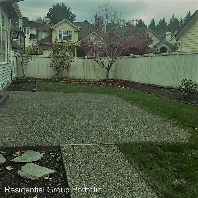 1011 NE High St #210 - Photo 2 of 14