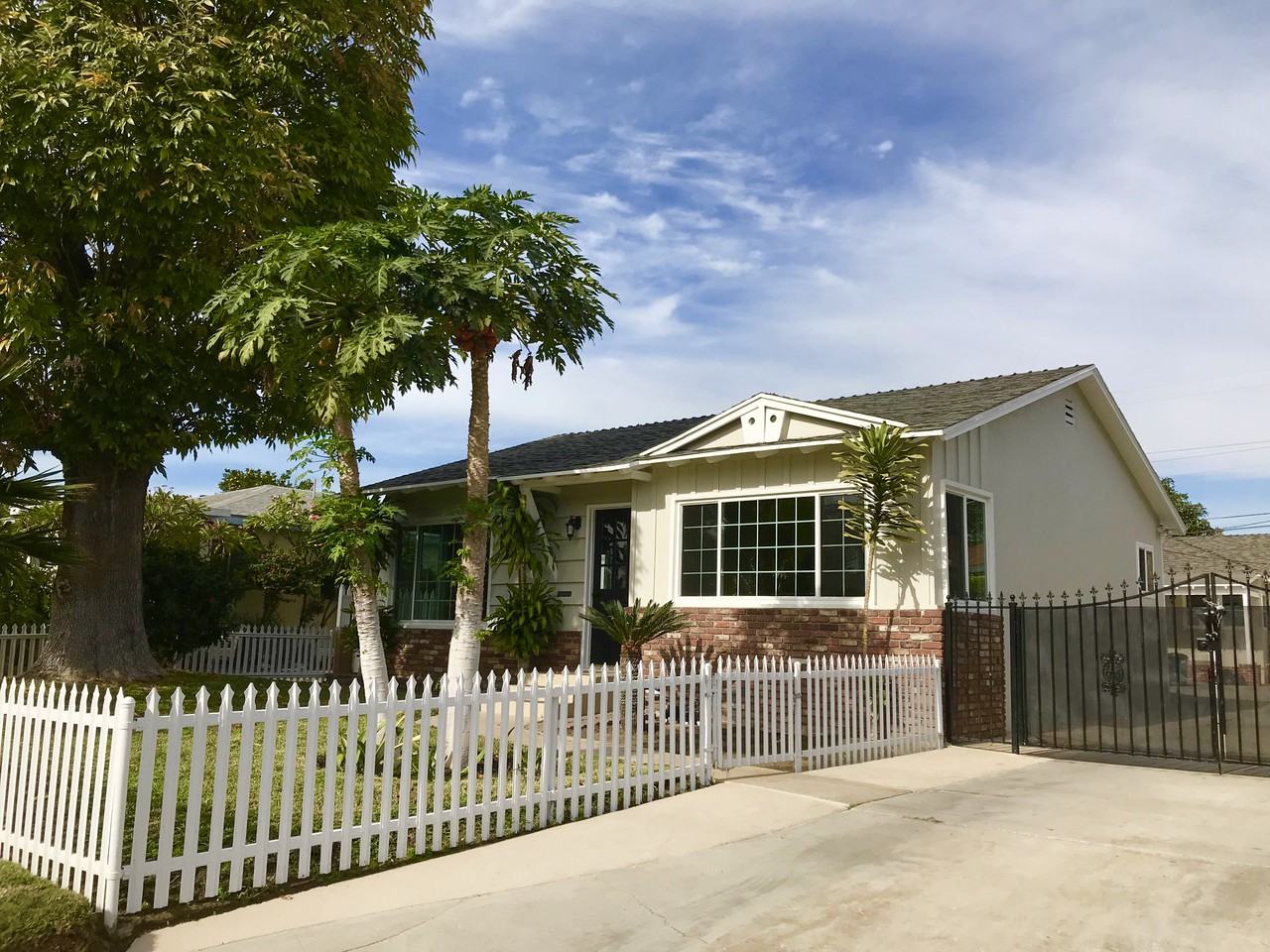 5013 E 61st St - Photo 2 of 13