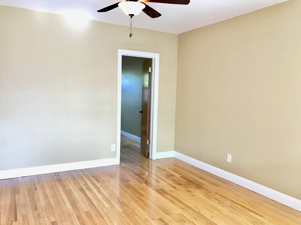 5121 1/2 E 61st St - Photo 3 of 10