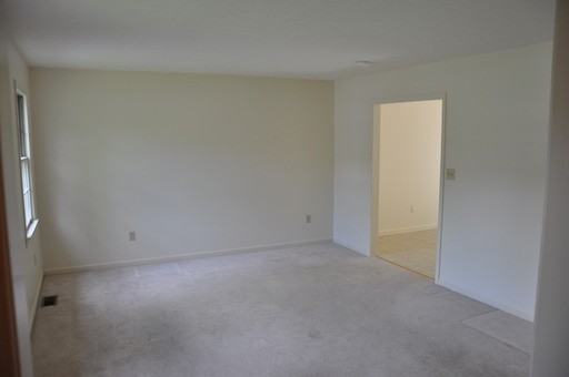 41 Kenwood Pl - Photo 3 of 9