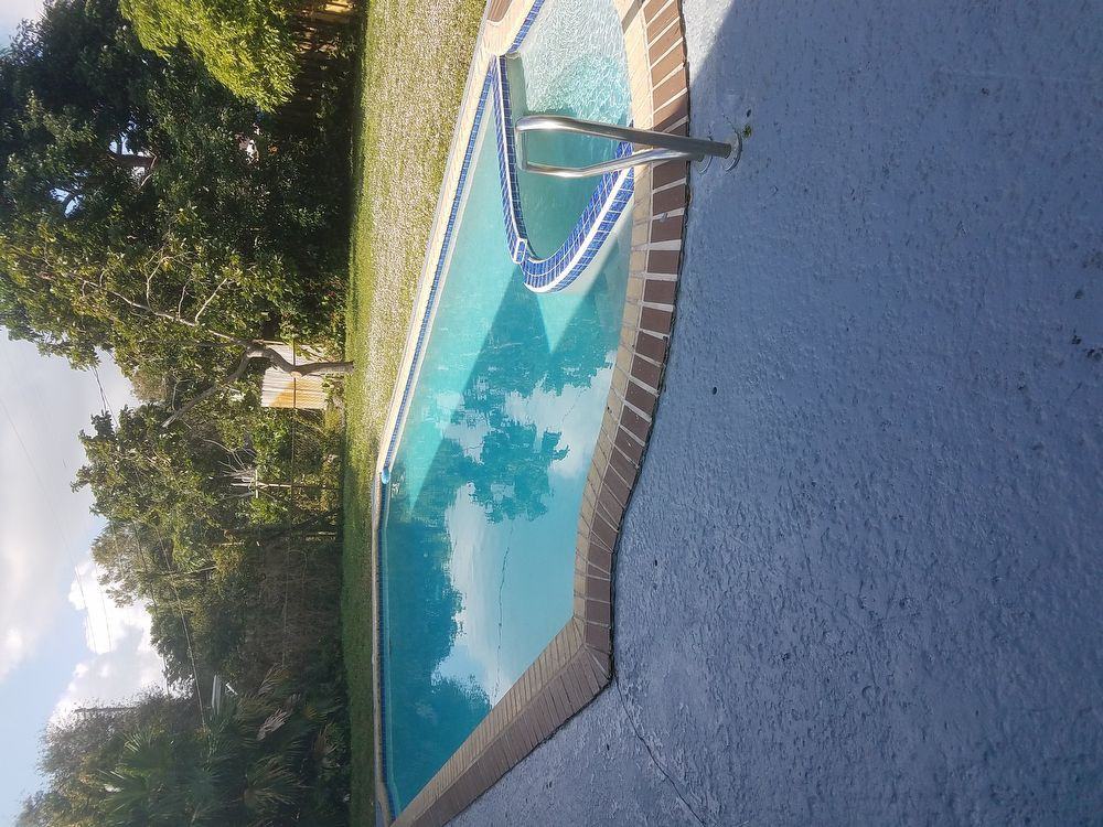 481 SW 58th Ave - Photo 3 of 17