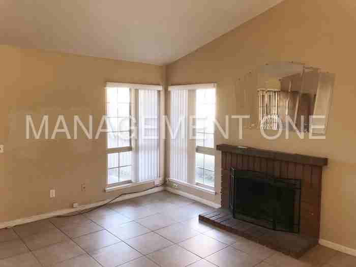 4259 Redstar Ct - Photo 3 of 8