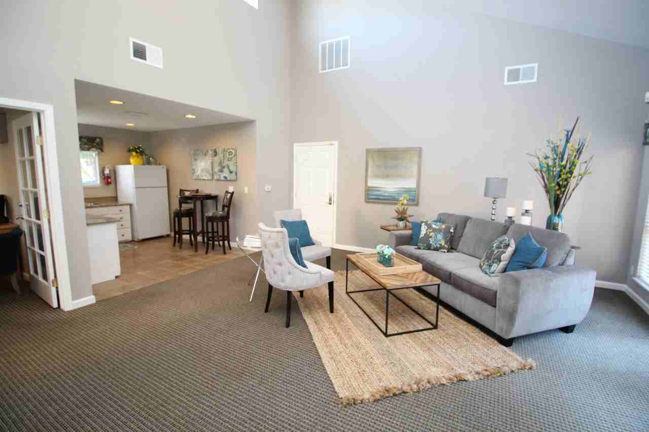 Oak Creek Village - Photo 2 of 30