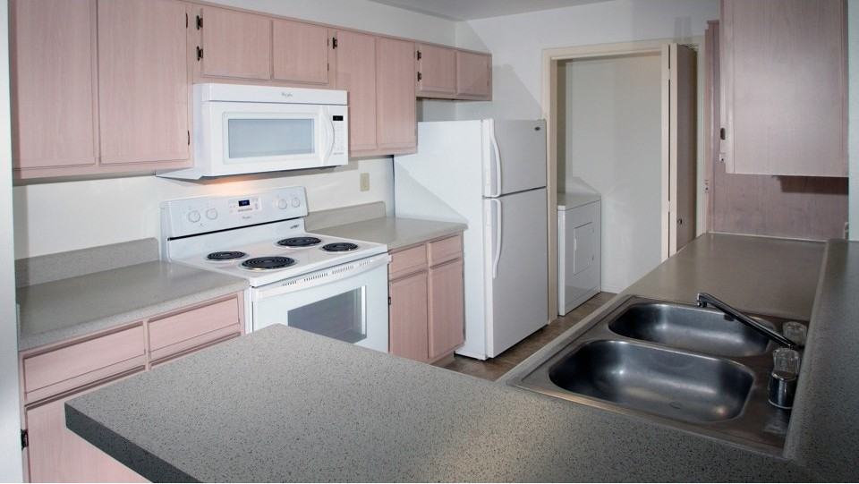 St. James Place - Photo 2 of 19