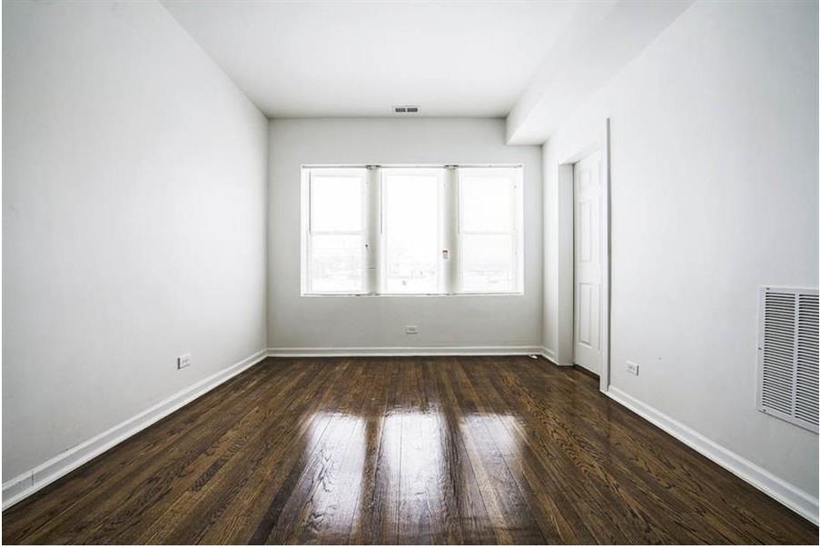 7254 S University Avenue - Pangea Apartments - Photo 2 of 7