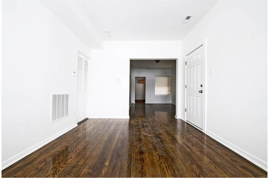 7254 S University Avenue - Pangea Apartments - Photo 3 of 7