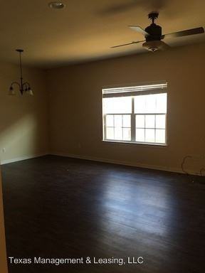 3745 Vista Cove Dr - Photo 3 of 6