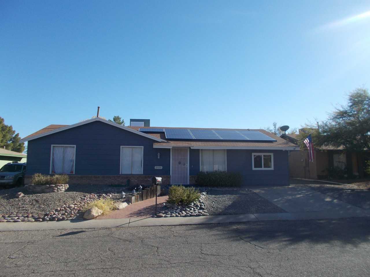 2555 W Vereda De La Manana - Photo 2 of 4