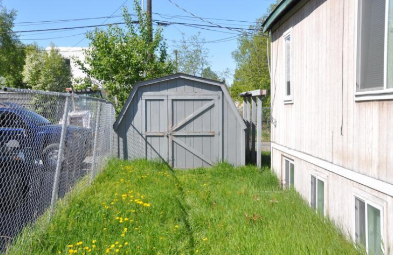 628 Gambell St - Photo 2 of 10