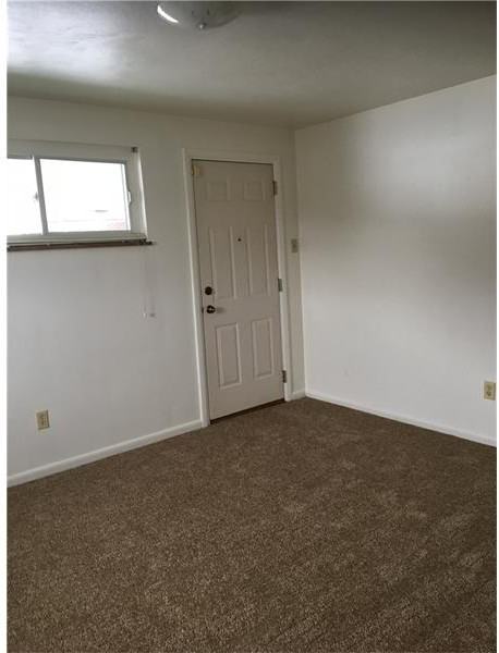 945 Freeport Rd - Photo 3 of 12