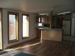 402 W 7th St - Photo 3 of 14