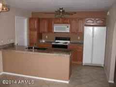 1005 W Hickory St - Photo 3 of 5