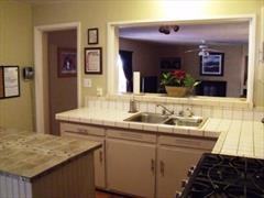 2613 Mary Ellen St NE - Photo 2 of 4