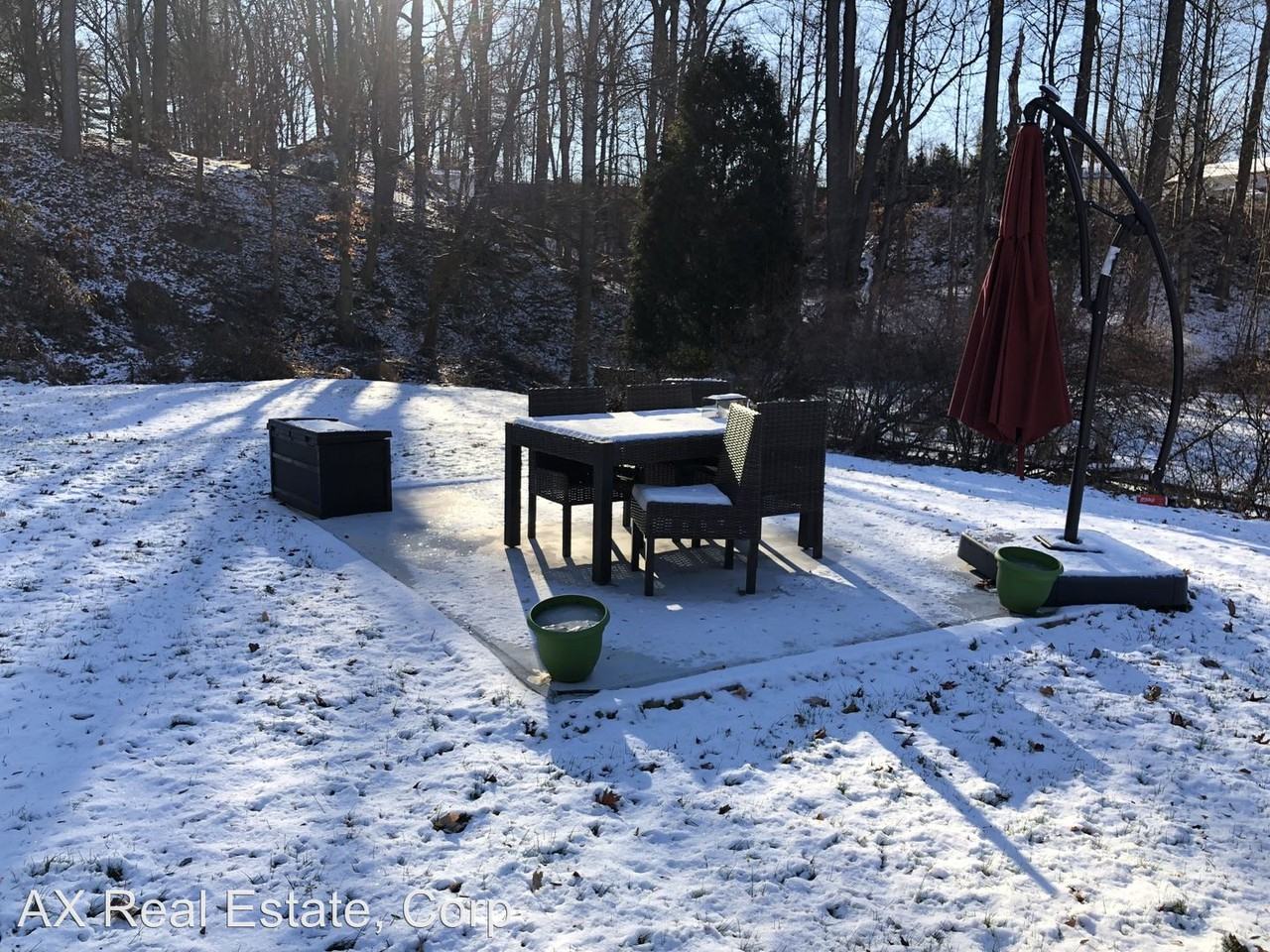 12 Deerhaunt Dr - Photo 2 of 15