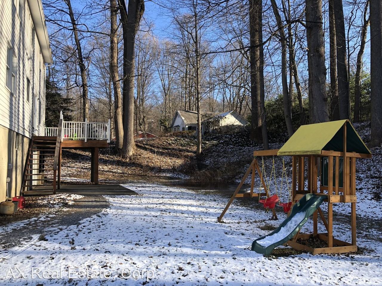12 Deerhaunt Dr - Photo 3 of 15