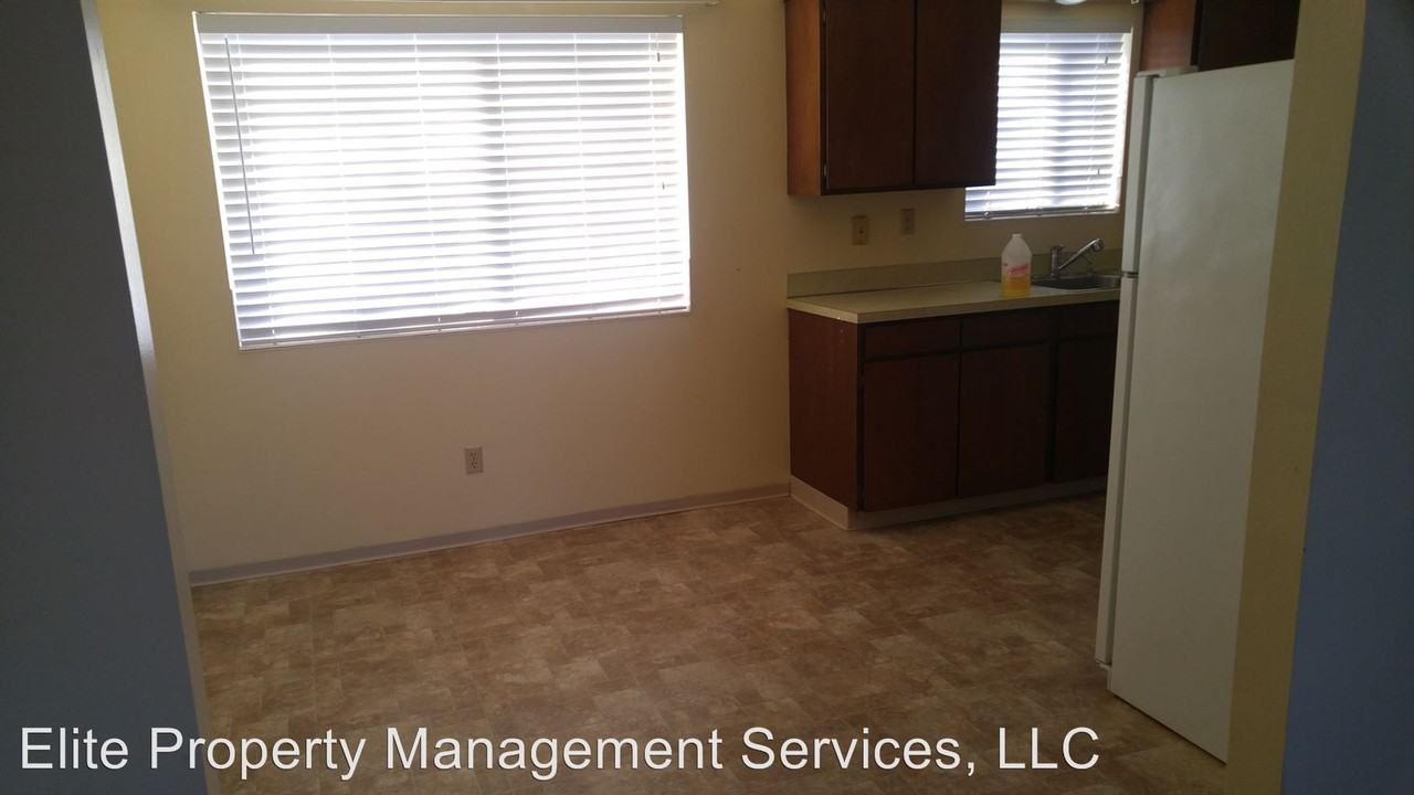 2315 N Raymond St - Photo 2 of 6