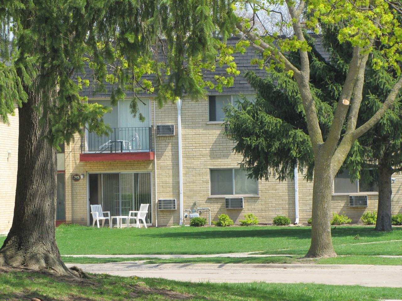 Circle Hill Apartments - Photo 2 of 17